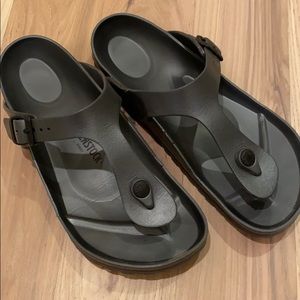Birkenstock Giza size 39 (US9) black